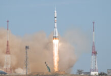 Astronauts Successfully Dock at Space Station, Confirms NASA The Soyuz MS-27 rocket launches to the International Space Station with NASA astronaut Jonny Kim, and Roscosmos cosmonauts Sergey Ryzhikov and Alexey Zubritskiy aboard.