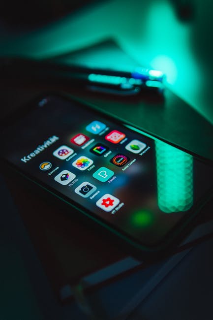 How To Customize iPhone Home Screen?