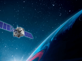 Space Force Grants SpaceX $4.16 Billion for Airborne Target Tracking Network Space Force awards SpaceX $4.16 billion to build satellite network for airborne target tracking