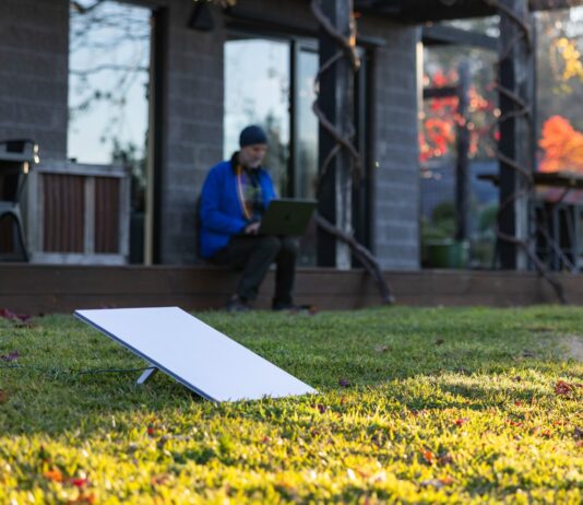 SpaceX, Amazon Secure 4% of $20B Rural Broadband Funds Final proposals leave SpaceX and Amazon with 4% of $20 billion rural broadband subsidies