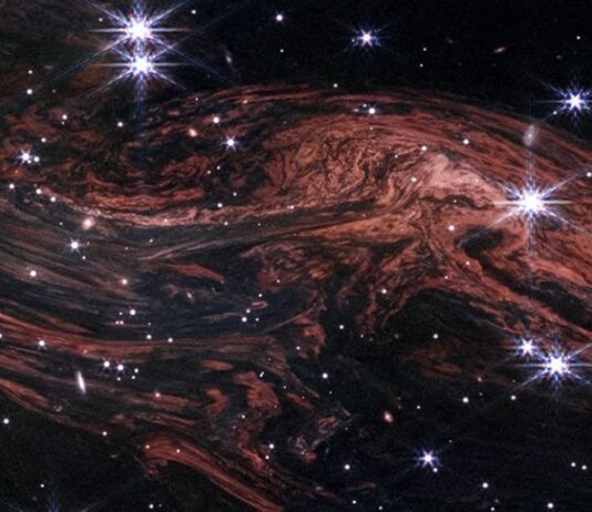 Webb Telescope Uncovers Complex Interstellar Dust and Gas Layers NASA’s Webb Reveals Intricate Layers of Interstellar Dust, Gas - NASA Science