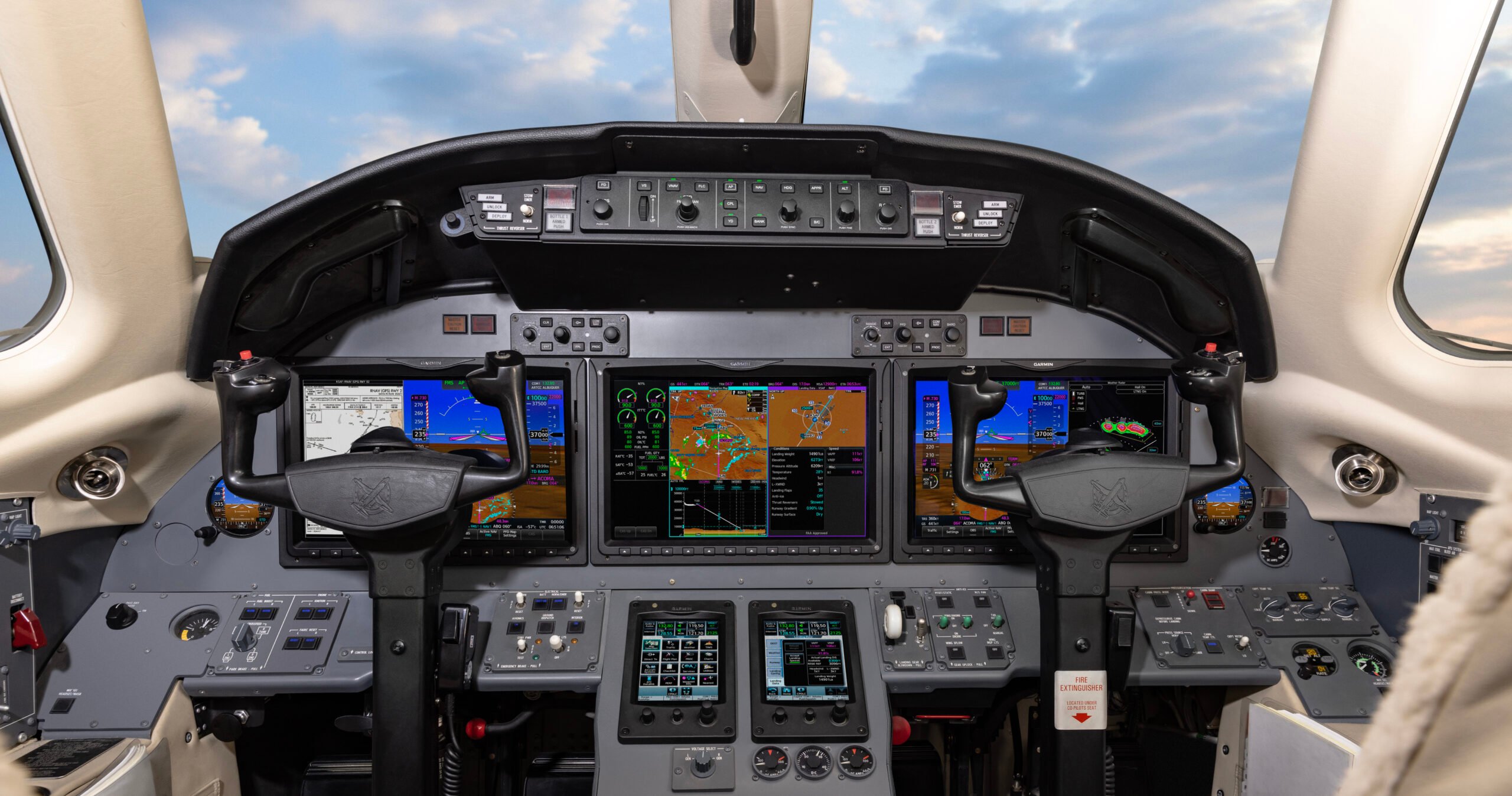 xlsg500 068 ws jl final scaled.jpg Garmin receives G5000 integrated flight deck retrofit certification for Cessna Citation XLS+ and XLS Gen2 aircraft - Garmin Newsroom