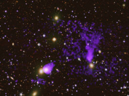 NASA’s Chandra Discovers Stream-Crossing Galaxy Cluster NASA's Chandra Finds Galaxy Cluster That Crosses the Streams - NASA